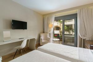 Double Room with Garden or Land View room in Aegean Pearl
