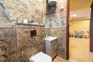 Homlee-Legacy 3BHK Flat in Central DEL-Lift-Terrace