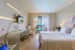 Superior Room with Private Pool & Sea View room in Aegean Pearl