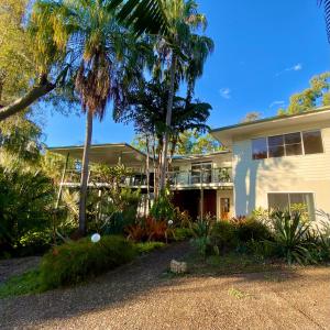 Garreembee 1770 House