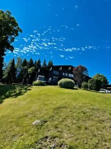 Cosy cocon montagnard, proche Megève, à Combloux - 萨莱切