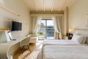 Double Room with Side Sea View room in Aegean Pearl