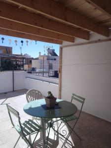 Casita la paloma bonita del pescador hasta 5 personas en el casco antiguo la médina centro almeria bajo alcazaba terraza buena vista parking privado y sabanas en opción