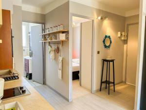 T2 sur le port de Sanary avec garage