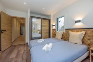 La Villa Léo face au Centre Equestre et Piscine