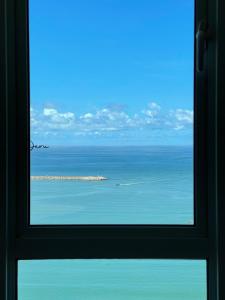 DERU Modern seaview apartment in KT city centre