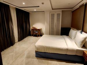 Regenta Waterfront Resort, Dapoli