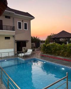 Standard Farms Holiday Home