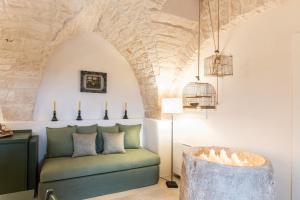 CRIO - Experiences at home