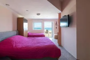 LIVAS Corinth Seaside Family Apartment - Kórinthos