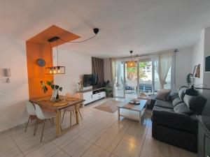 RenTenerife Magec Swing & Sun Amarilla Golf