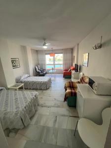 Estudio junto al mar