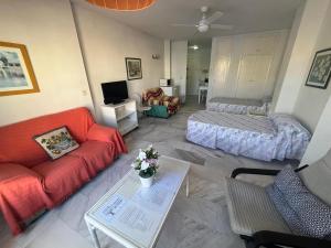 Estudio junto al mar - 3hvězdičkové hotely ve městě Torrox Costa