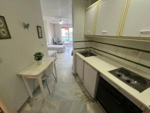 Estudio junto al mar