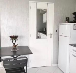 Fully equipped studio with garden