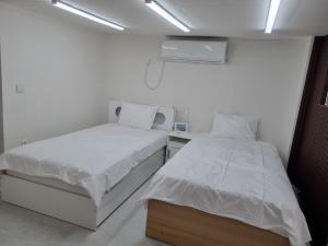 Shin-Nonhyeon Hideout