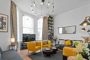 Charming 3BR by Redcliffe Gdns
