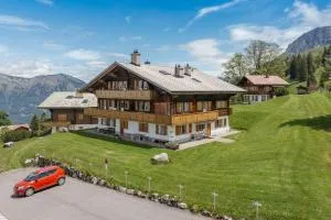 Charming apartment in a Chalet house - Axalp