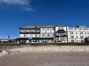 Bedford Hotel - 布兰斯科姆