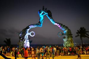 Live the Beach Life Luxury, Location and Total Comfort