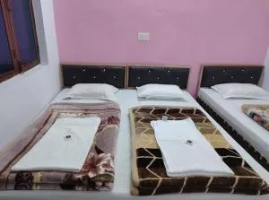 Hotel Namami Gange & Restaurant - Gaurikund