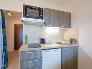 Apartment Le Domaine de la Croisette by Interhome