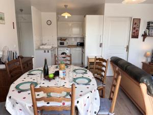 Appartements Apartment Le Manoir-2 by Interhome : photos des chambres