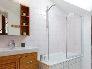 Appartements Apartment Pierres Blanches F et H-20 by Interhome : photos des chambres