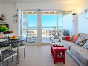 Studio Horizon-1 by Interhome