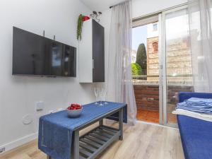 Apartment Cosy Lloret by Interhome