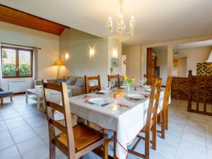 Maisons de vacances Holiday Home Le Predaire by Interhome : photos des chambres
