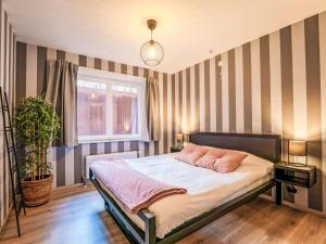 Apartment Amuzee with parking & lateral sea view by Interhome