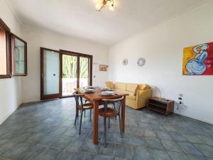 Apartment La Rosa-4 by Interhome