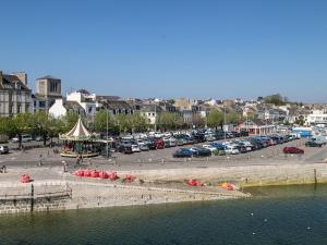 Appartements Apartment Penguilly by Interhome : photos des chambres