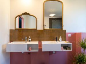 Maisons de vacances Holiday Home La Villa Agapanthes by Interhome : photos des chambres