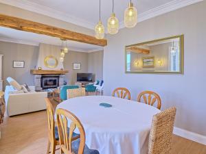 Holiday Home Ty Poulpry by Interhome