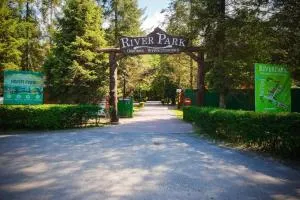 Pole Namiotowe River Park - Stryszów