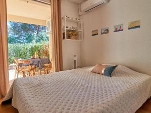 Apartment Pinède Mer et Soleil by Interhome