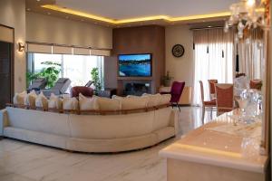 gf luxury villas afytos