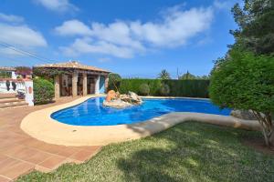 Serena Vista by Aguilarent