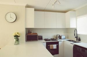 Charming Beach Club Retreat