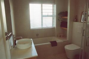 Charming Beach Club Retreat