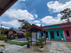 Roomstay Teratak D, Desa