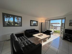 Villa Oasis sea view with 4 bedrooms swimming pool garden