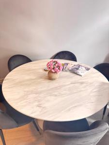 Chelsea living Apartment