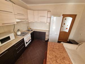 Apartment on Chornovola, 44