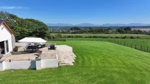 Bwthyn Gwenllyr - Llangadwaladr