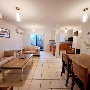 Sandy Shores Spa & Beach Villa - Singleton