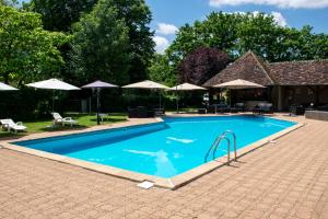 Hotels Le relais fleuri, Hotel et restaurant Logis - Avallon : photos des chambres