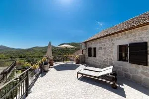 Stone Villa Oblun - Bobovine
